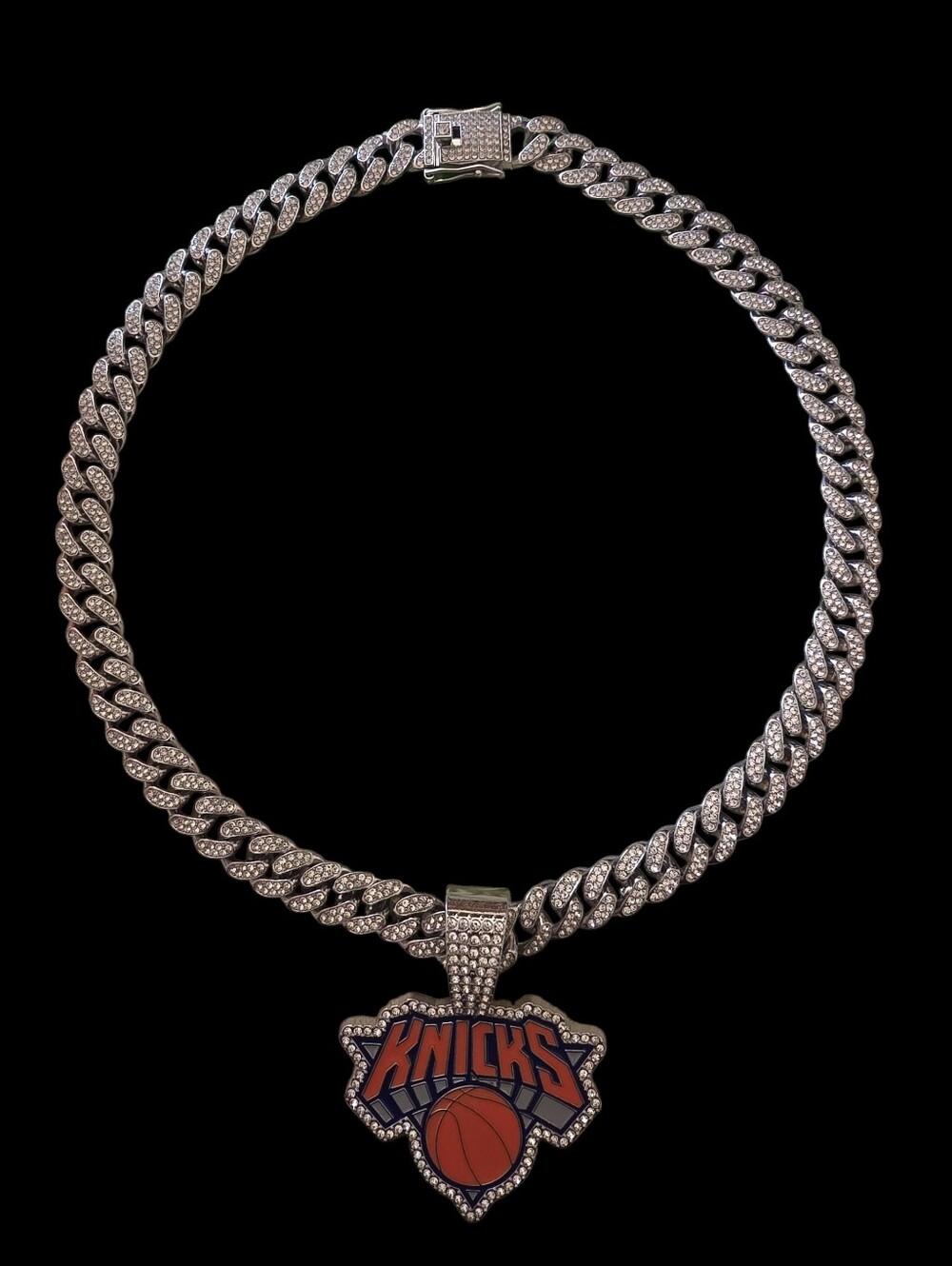 NBA CHAMPIONS "NY KNICKS" ICED OUT PENDANT / CHAIN
